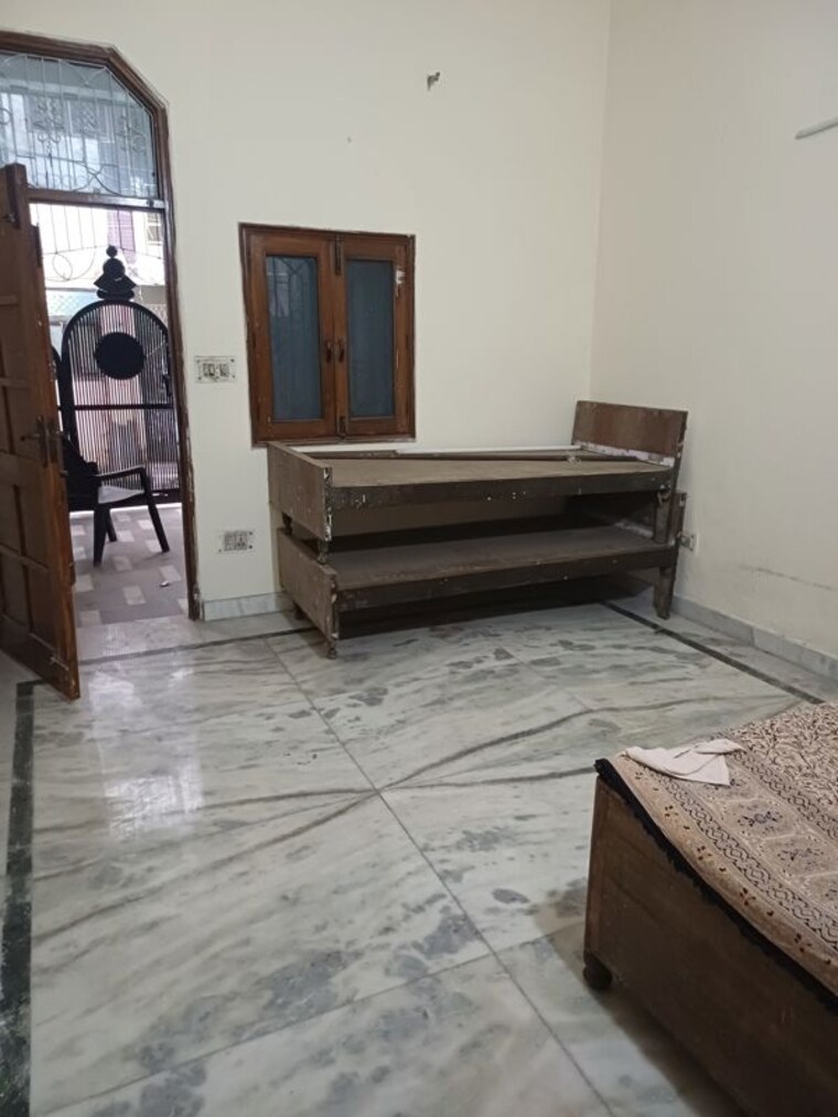 Kitchen, laxmi nagar 3 Bedroom 150 Sq.Yd. Builder Floor In Laxmi Nagar Delhi 10773568