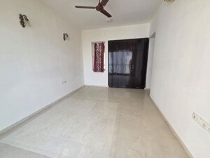 Room in 2.5 BHK Apartment at Lodha Aurum, Kanjurmarg East – for Rent