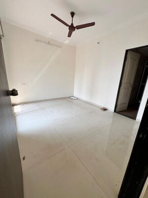 Room in 2 BHK Apartment at Juhi Niharika Absolute, Sector 39 Kharghar – for Rent