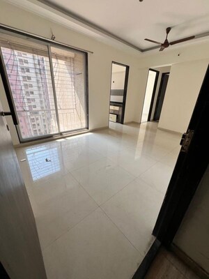 Room in 2 BHK Apartment at Juhi Niharika Absolute, Sector 39 Kharghar – for Rent
