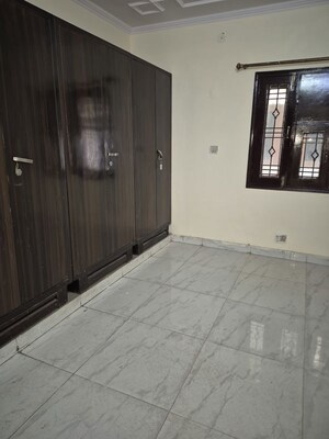 Kitchen in 3.5 BHK Apartment at Mayur Vihar – for Rent