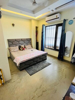 Bedroom in 3 BHK Builder Floor at Palam Vihar – for Rent