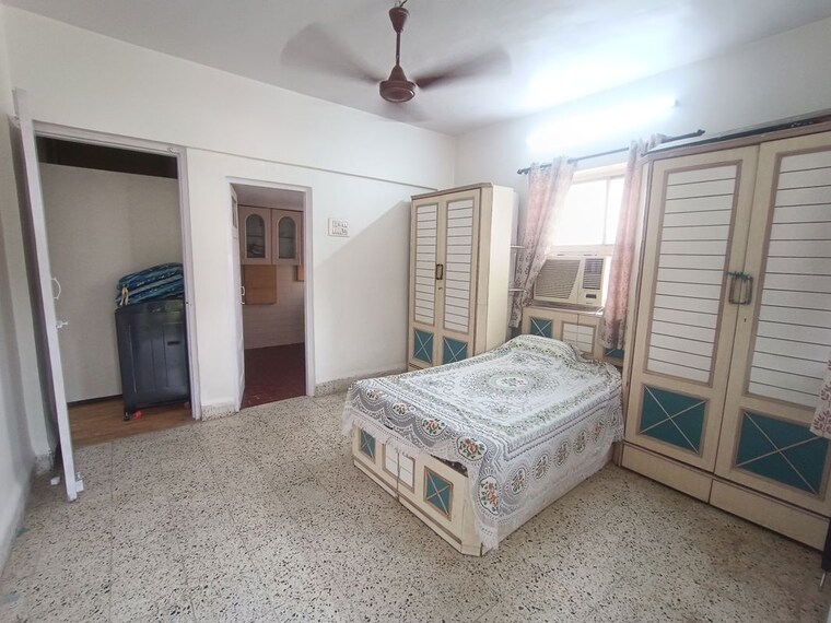 Bedroom, ic colony 2.5 Bedroom 900 Sq.Ft. Apartment In Ic Colony Mumbai 10775823