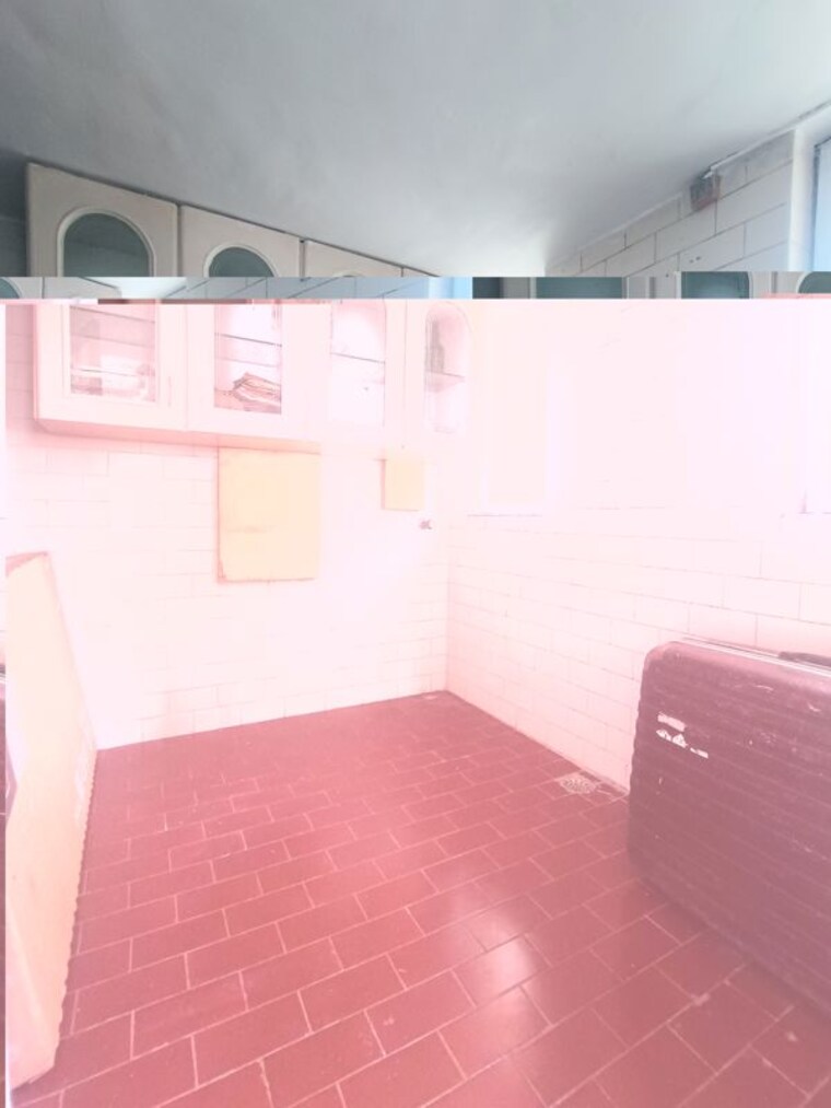 Bathroom, ic colony 2.5 Bedroom 900 Sq.Ft. Apartment In Ic Colony Mumbai 10775823
