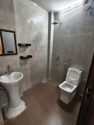 Bathroom in 2 BHK Builder Floor at Sector 42 – for Rent