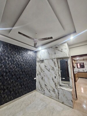 Bedroom in 3 BHK Apartment at Shiva Motia Huys, Pir Machalla – for Rent