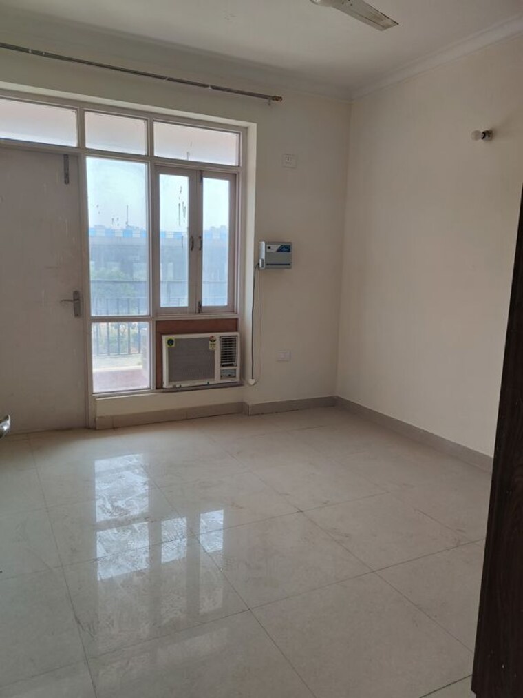 Room, pareena-express-heights 3.5 Bedroom 2000 Sq.Ft. Apartment In Sector 99 Gurgaon 10775870