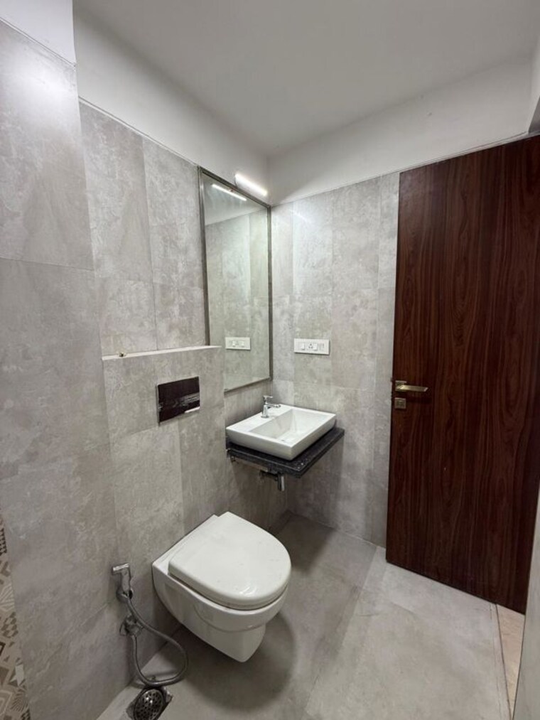 Bathroom, omkar-ananta 2 Bedroom 753 Sq.Ft. Apartment In Goregaon East Mumbai 10775924
