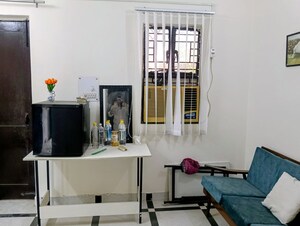 Room in 1 RK Apartment at Sector 16b Dwarka – for Rent