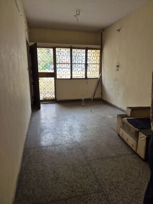 1.5 BHK Apartment For Rent in Mayur Vihar