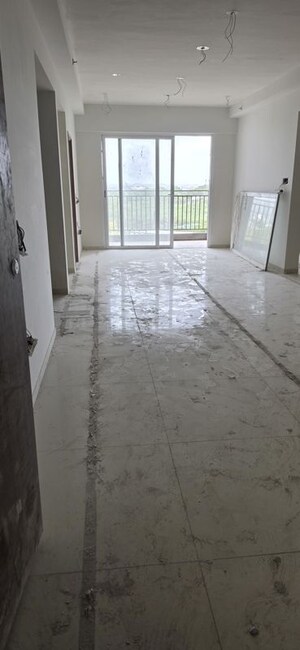 Room in 3 BHK Apartment at Kalpataru Avante, Sanath Nagar – for Sale