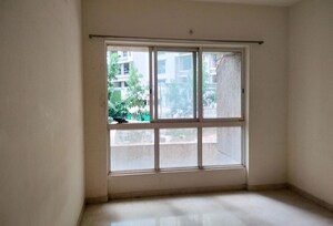 Room in  Apartment at Balkum Pada – for Sale