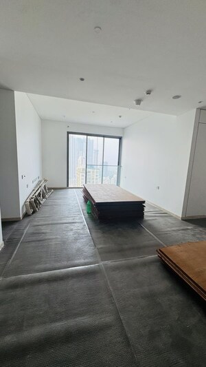 Room in 3 BHK Apartment at Rustomjee Crown, Prabhadevi – for Rent