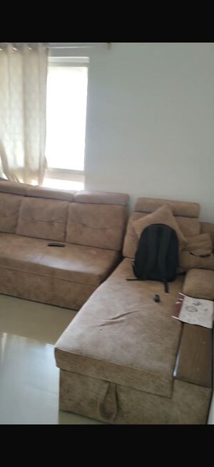 Bedroom in 2 BHK Apartment at DB Orchid Ozone, Dahisar East – for Rent
