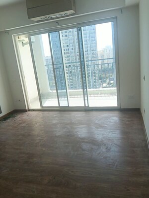 Room in 3 BHK Apartment at Godrej Air Sector 85, Sector 85 – for Rent