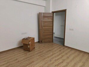Room in 4 BHK Apartment at Godrej Air Sector 85, Sector 85 – for Rent