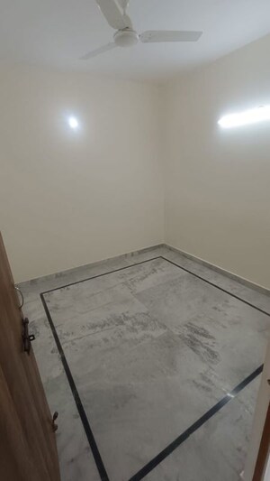 Room in 2 BHK Builder Floor at Malviya Nagar – for Rent