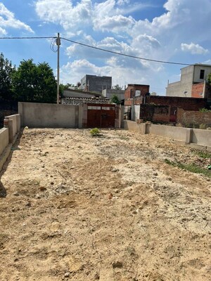  Plot For Sale in Gomti Nagar