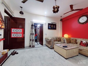 Bedroom in 2 BHK Builder Floor at Sector 40 – for Rent