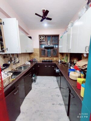 Kitchen in 2 BHK Builder Floor at Sector 40 – for Rent