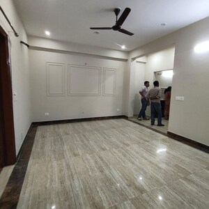 Hall in 2 BHK Builder Floor at Sector 40 – for Rent
