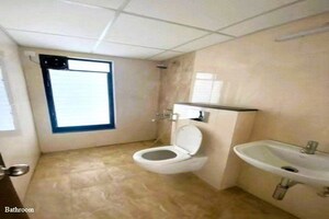 Attached Bathroom in 2 BHK Apartment at La Gloriosa Apartment, Kalyani Nagar – for Rent