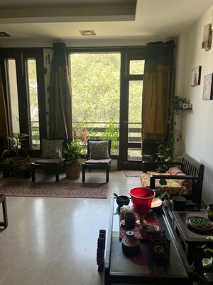 Room in 3 BHK Builder Floor at Gulmohar Park – for Sale