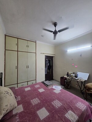 Bedroom in 2 BHK Builder Floor at Sector 46 – for Rent