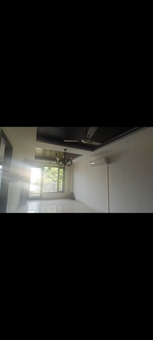 Room in 3 BHK Builder Floor at Greater Kailash I – for Rent