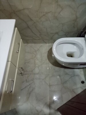Bathroom in 3 BHK Builder Floor at Safdarjung Enclave – for Rent