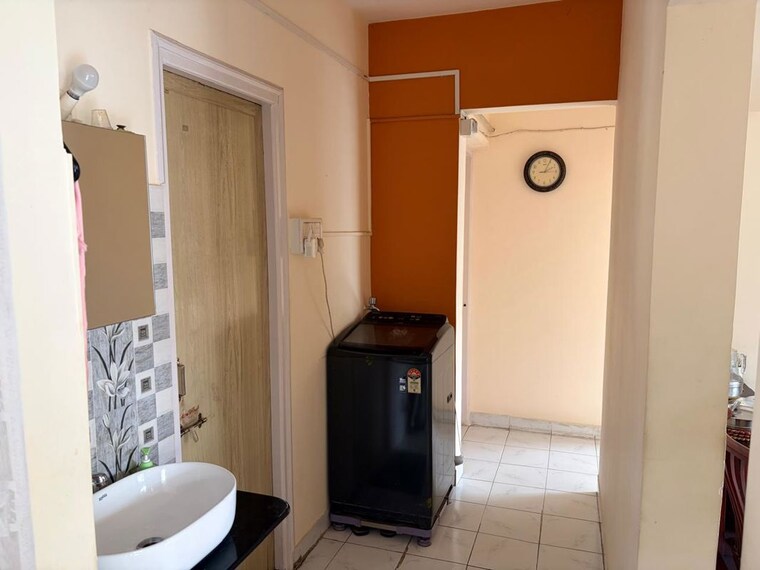 Bathroom, mahesh-paradise 2 Bedroom 1000 Sq.Ft. Apartment In Aundh Pune 10776503