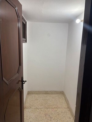 Building Lobby in 3 BHK Builder Floor at South Extension – for Rent