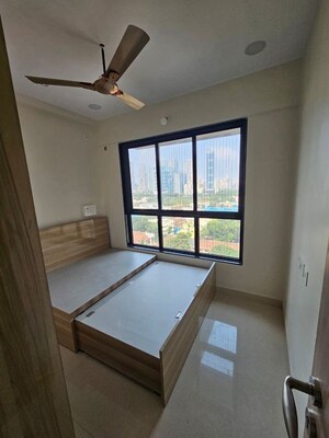 Room in 3 BHK Apartment at Marathon Monte South, Byculla West – for Rent