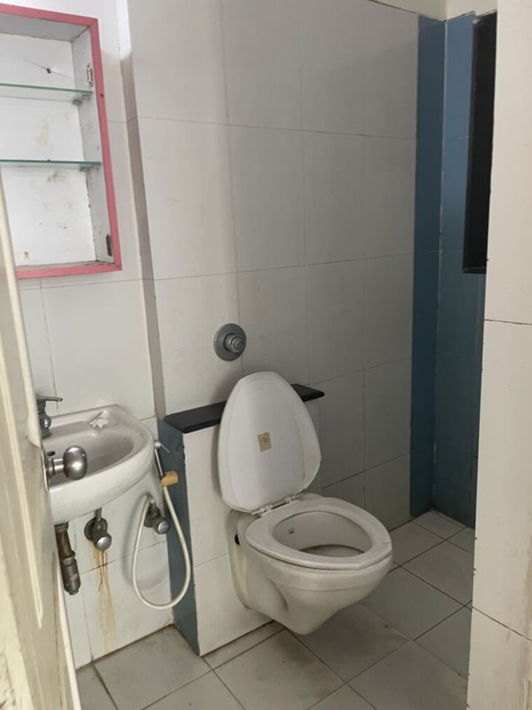 Bathroom, chheda-heights 2 Bedroom 970 Sq.Ft. Apartment In Bhandup West Mumbai 10776556