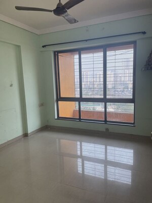 Room in 2 BHK Apartment at Chheda Heights, Bhandup West – for Rent