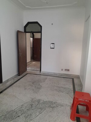 2 BHK Builder Floor For Rent in Rohini Sector 16