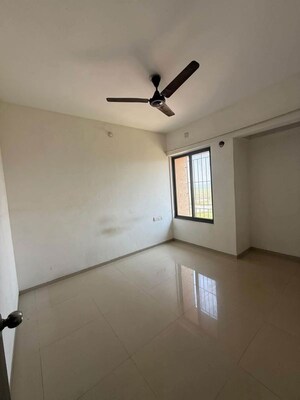 Room in  Apartment at Agarwal And Doshi Complex, Vasai West – for Sale