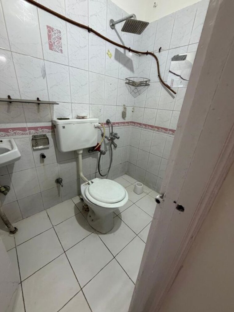 Bathroom, kedarnath-homes 2 Bedroom 1100 Sq.Ft. Apartment In Kothrud Pune 10776579