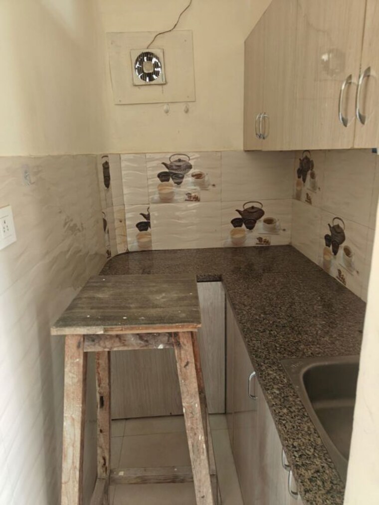 Kitchen, sector 57 1 RK 190 Sq.Ft. Builder Floor In Sector 57 Gurgaon 10776580