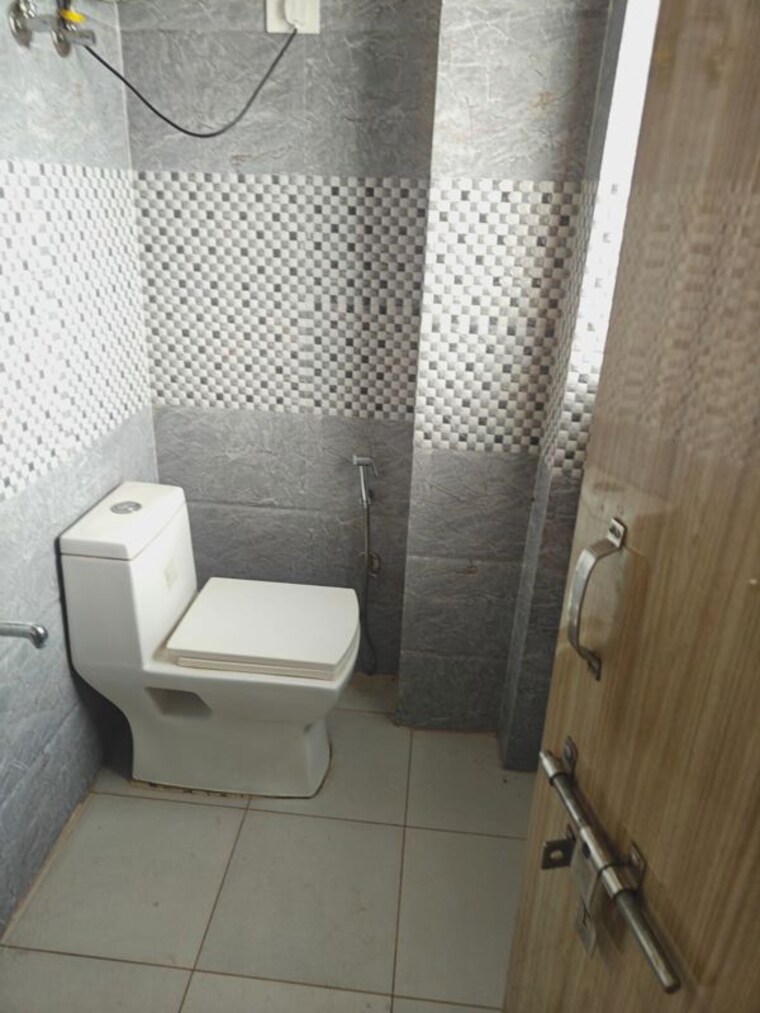 Bathroom, sector 57 1 RK 190 Sq.Ft. Builder Floor In Sector 57 Gurgaon 10776580