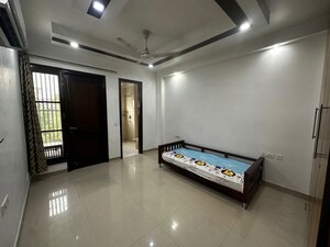 Room in 3 BHK Builder Floor at National Stadium – for Rent