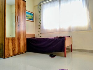 Bedroom in  Pg at Goregaon East – for Rent