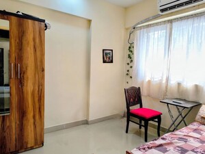 Living Room in  Pg at Goregaon East – for Rent