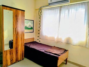 Bedroom in  Pg at Goregaon East – for Rent