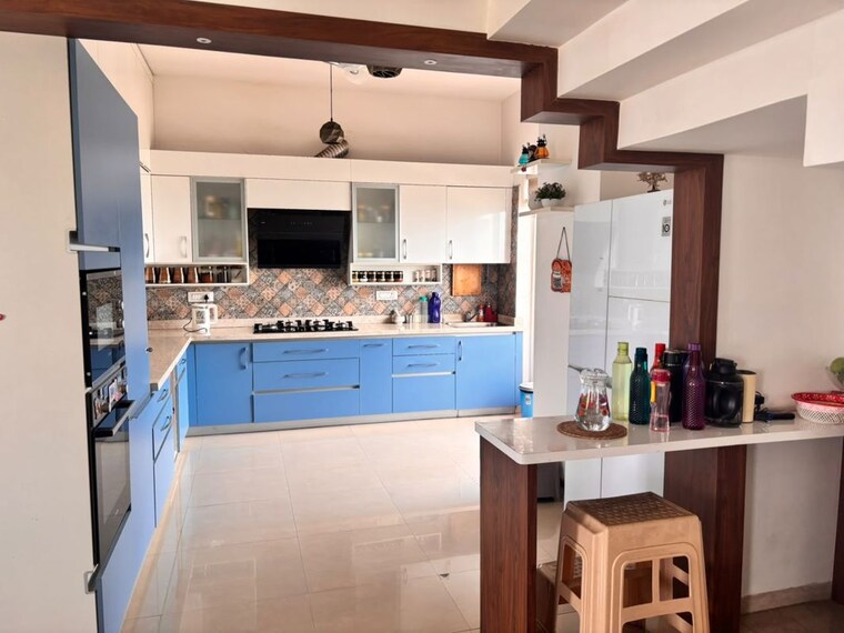 Kitchen, bestech-park-view-spa 4 Bedroom 4645 Sq.Ft. Penthouse In Sector 47 Gurgaon 10776603