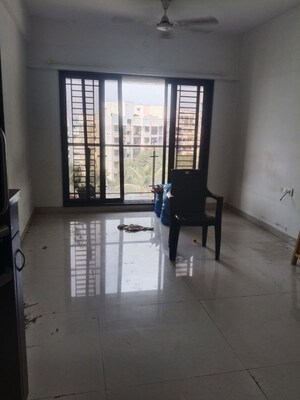 2.5 BHK Apartment For Rent in Relcon Rajat Dhaulagiri, Vile Parle East