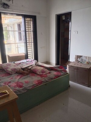Bedroom in 2.5 BHK Apartment at Relcon Rajat Dhaulagiri, Vile Parle East – for Rent