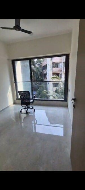 Furnished Amenities in 3 BHK Apartment at Nirmaan Heena, Vile Parle East – for Rent