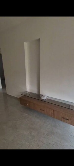 Furnished Amenities in 3 BHK Apartment at Nirmaan Heena, Vile Parle East – for Rent