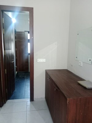  3 BHK Builder Floor at Sector 18 – for Rent